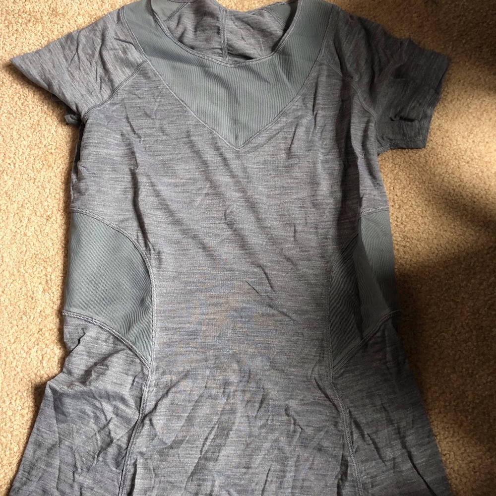 Lululemon Gray Ventilation Mesh t shirt